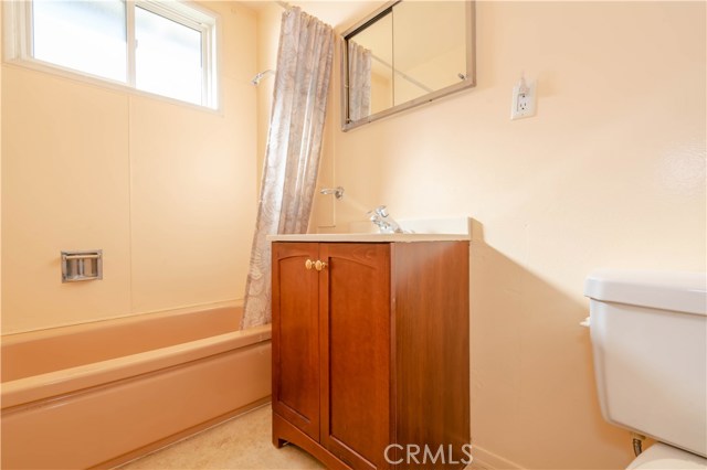 4 Bed Home for Sale in Granada Hills, California