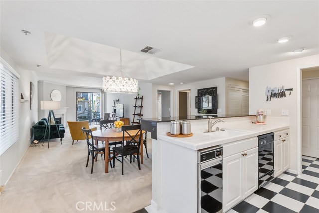2 Bed Home for Sale in Sherman Oaks, California