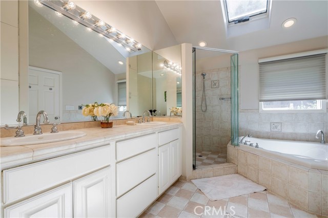 4 Bed Home for Sale in Sherman Oaks, California