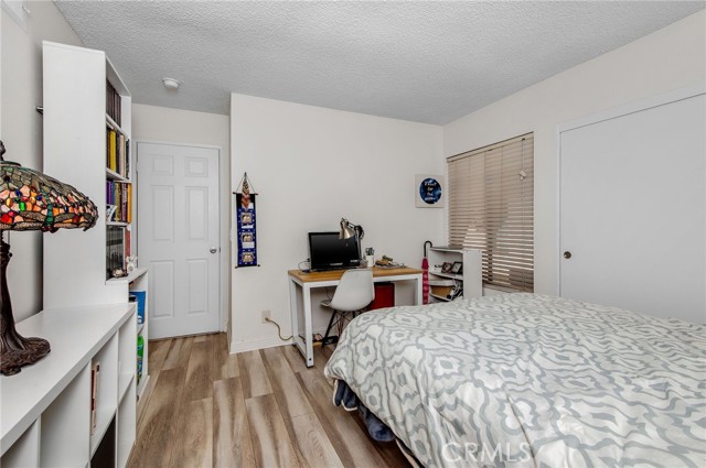 2 Bed Home for Sale in Van Nuys, California