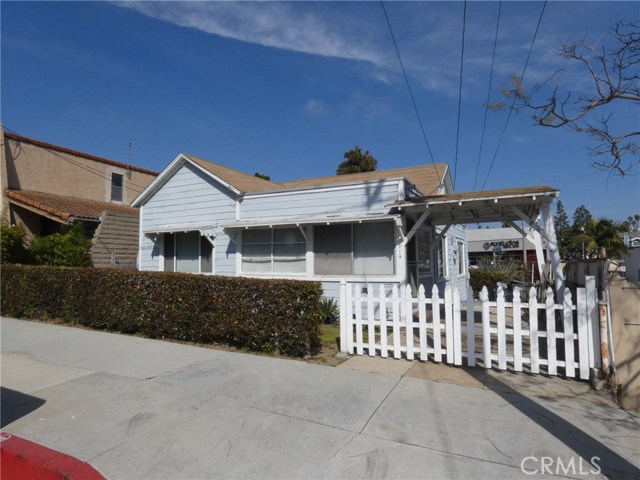 514 Gertruda Avenue, Redondo Beach, California 90277, 1 Bedroom Bedrooms, ,1 BathroomBathrooms,Residential,Sold,Gertruda,SR20040613