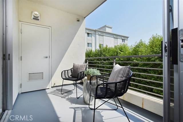 2 Bed Home for Sale in Studio City, California