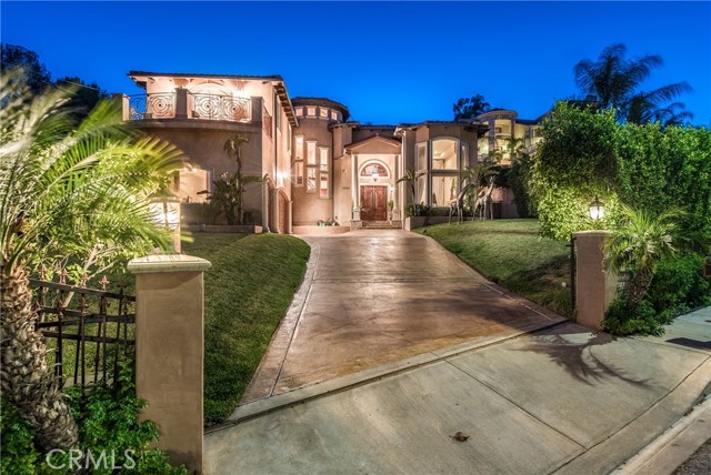 5 Bed Home for Sale in Granada Hills, California