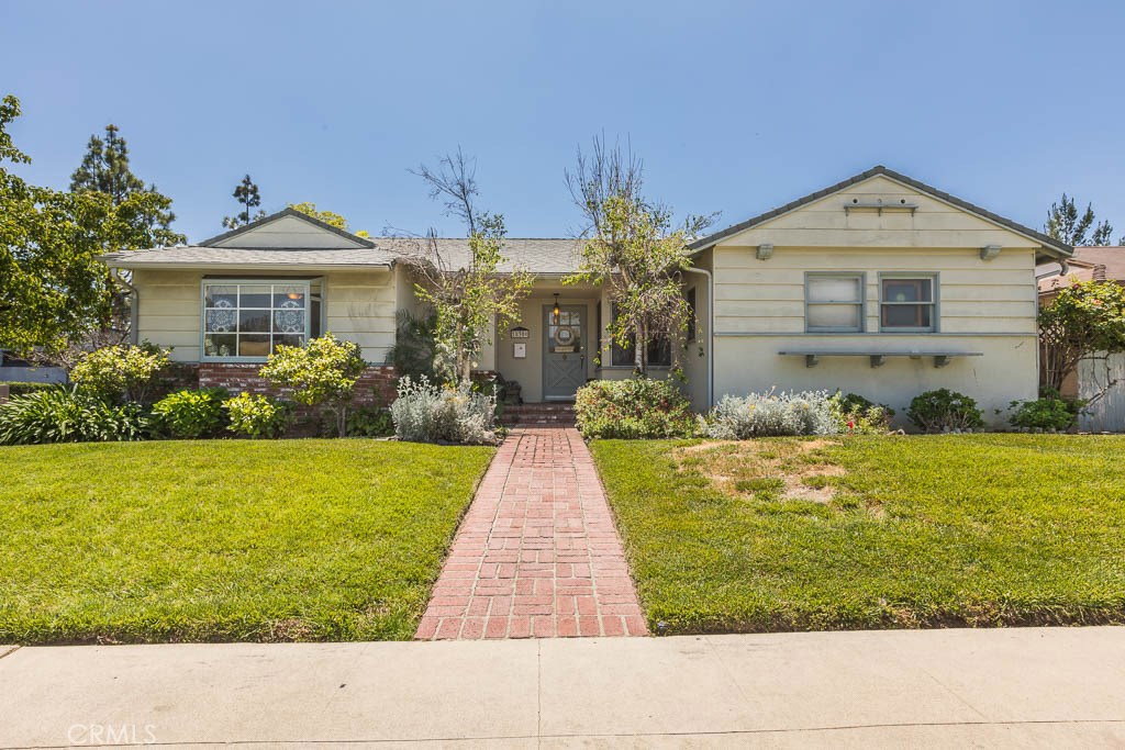 Photo of 18300 Schoenborn Street, Northridge, CA 91325