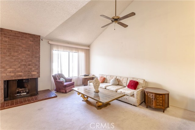 2 Bed Home for Sale in Van Nuys, California