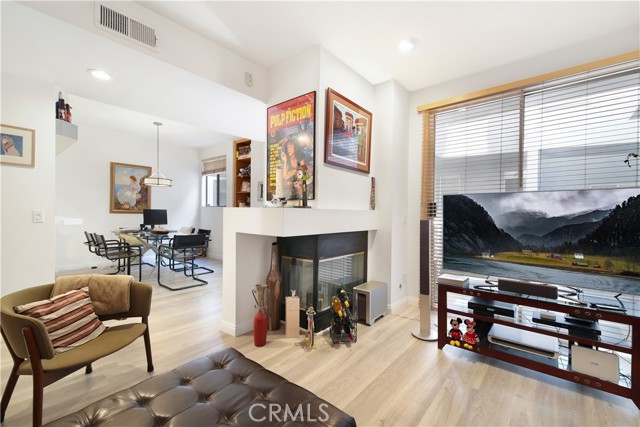 2 Bed Home for Sale in Encino, California