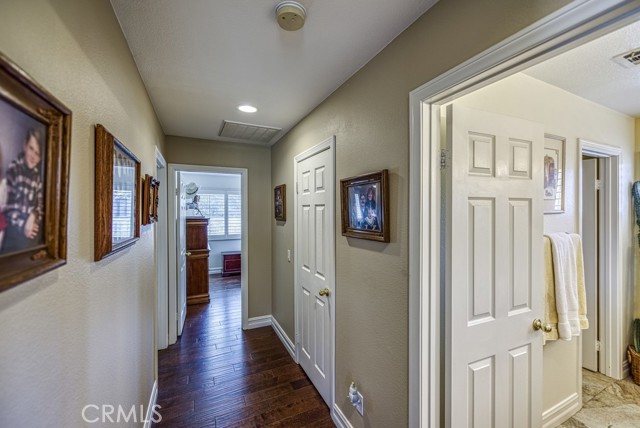 5 Bed Home for Sale in Saugus, California