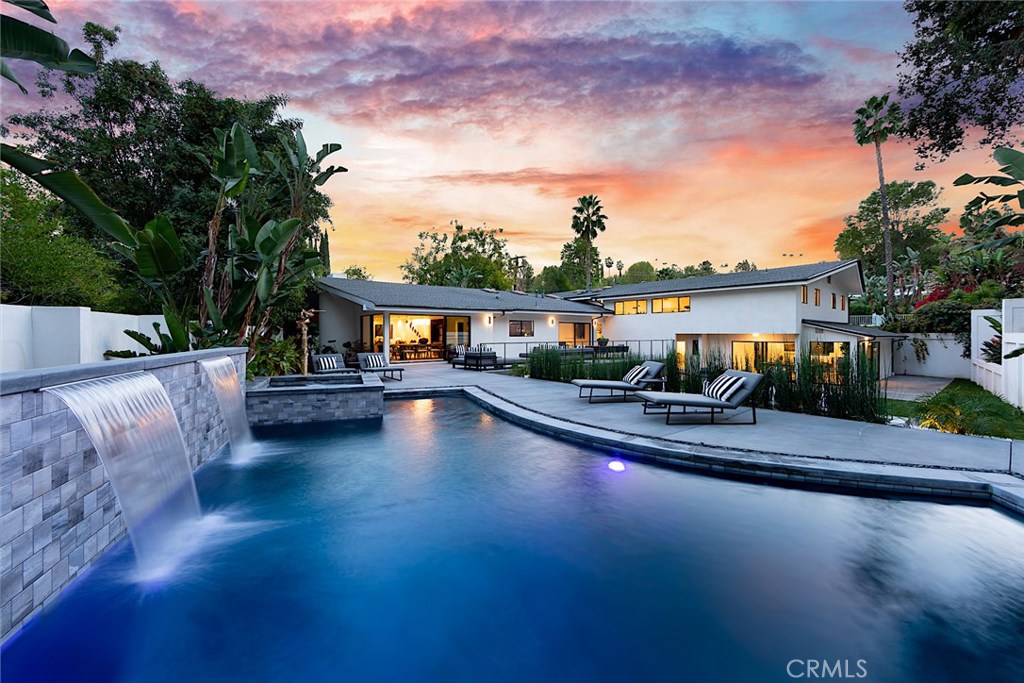 Photo of 5265 DEL MORENO DRIVE, Woodland Hills, CA 91364