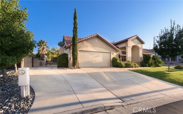 4 Bed Home for Sale in Palmdale, California