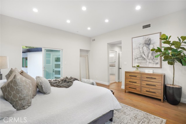 3 Bed Home for Sale in Sherman Oaks, California
