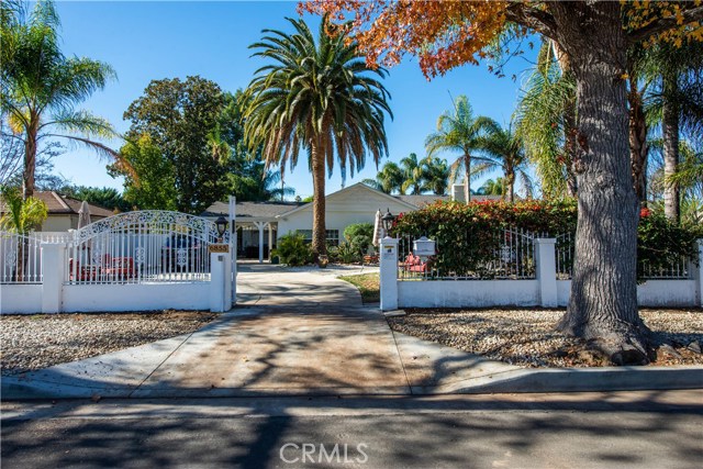 4 Bed Home for Sale in Lake Balboa, California