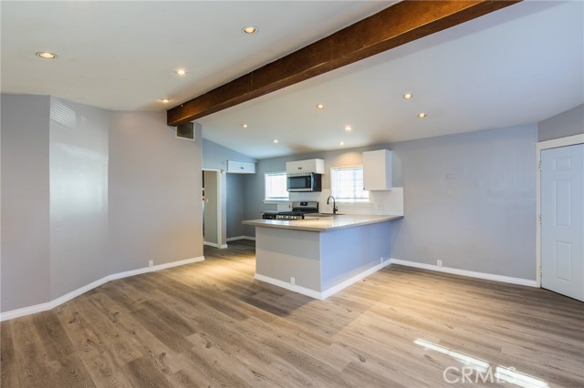 6 Bed Home for Sale in Venice, California