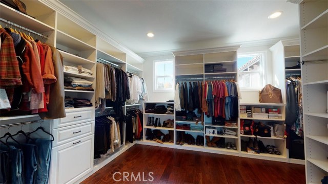 6 Bed Home for Sale in Calabasas, California