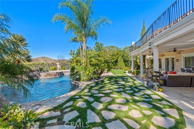 6 Bed Home for Sale in Calabasas, California