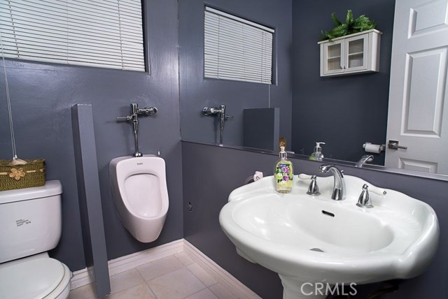 4 Bed Home for Sale in Encino, California