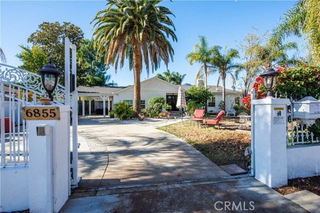 4 Bed Home for Sale in Lake Balboa, California