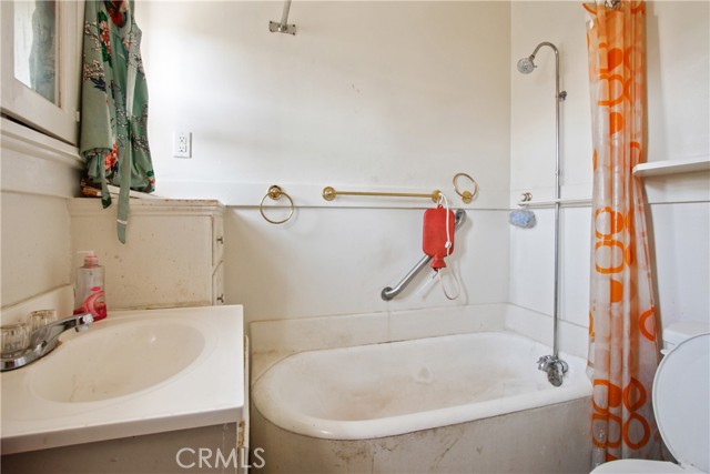  Income Home for Sale in Los Angeles, California