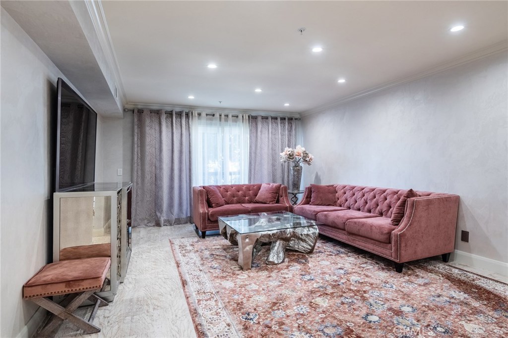 Photo for 1020 DAVIS Avenue, 105, Glendale, CA 91201 - Listing #SR-19270214 1020 DAVIS Avenue, 105, Glendale, CA 91201