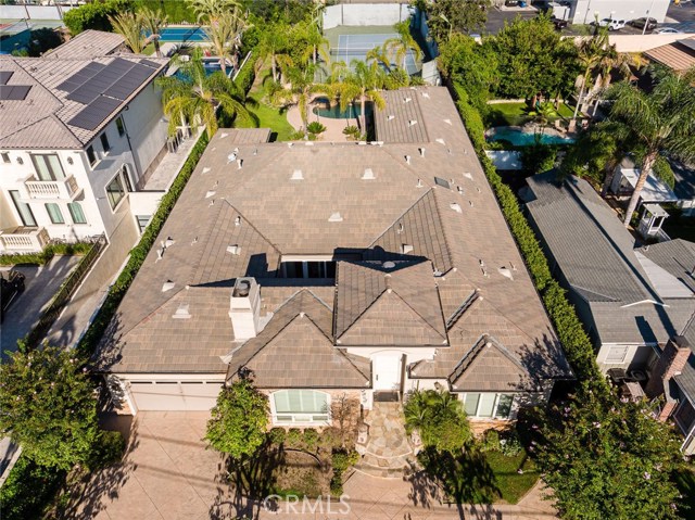 6 Bed Home for Sale in Sherman Oaks, California