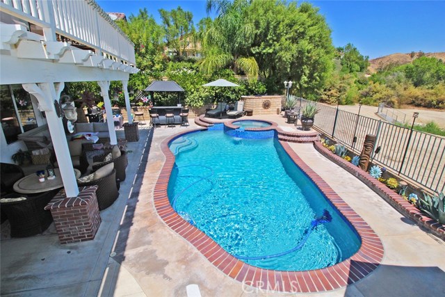 4 Bed Home for Sale in Saugus, California
