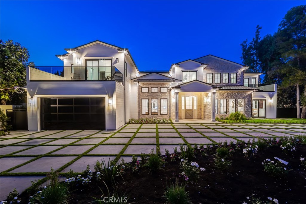 Photo of 4525 LIBBIT AVENUE, Encino, CA 91436