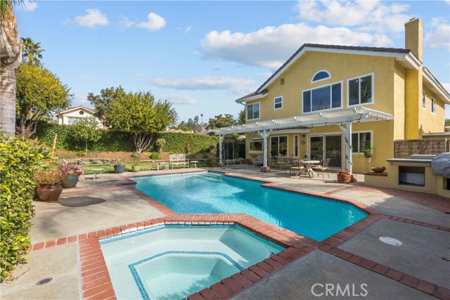 5 Bed Home for Sale in Saugus, California
