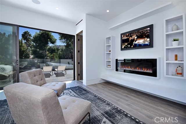 5 Bed Home for Sale in Sherman Oaks, California