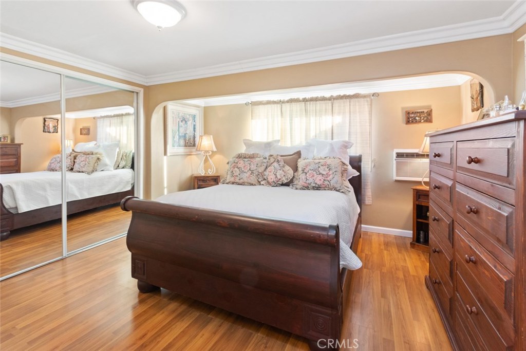 Photo for 10446 COMMERCE Avenue, Tujunga, CA 91042 - Listing #SR-19264417 10446 COMMERCE Avenue, Tujunga, CA 91042