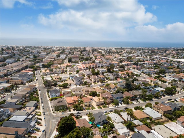 1104 Steinhart Avenue, Redondo Beach, California 90278, 3 Bedrooms Bedrooms, ,2 BathroomsBathrooms,Residential,Sold,Steinhart,SR19169285