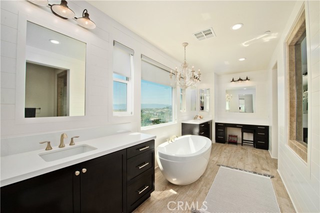 5 Bed Home for Sale in Saugus, California