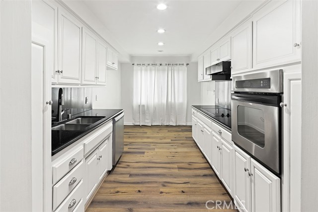 2 Bed Home for Sale in Sherman Oaks, California