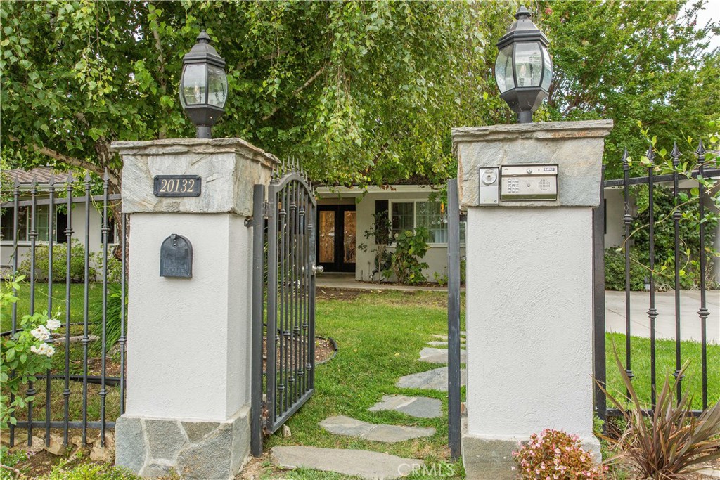 Photo for 20132 ALLENTOWN Drive, Woodland Hills, CA 91364 - Listing #SR-19212824 20132 ALLENTOWN Drive, Woodland Hills, CA 91364