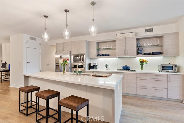 2 Bed Home for Sale in Studio City, California