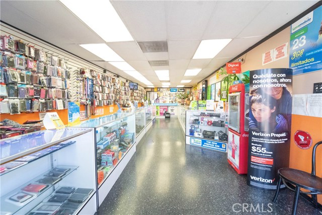 Tweedy, 90280, ,For Sale,Tweedy,SR20152434