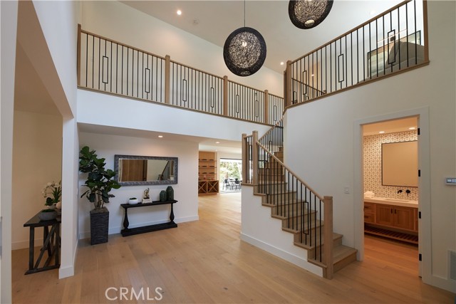 5 Bed Home for Sale in Encino, California