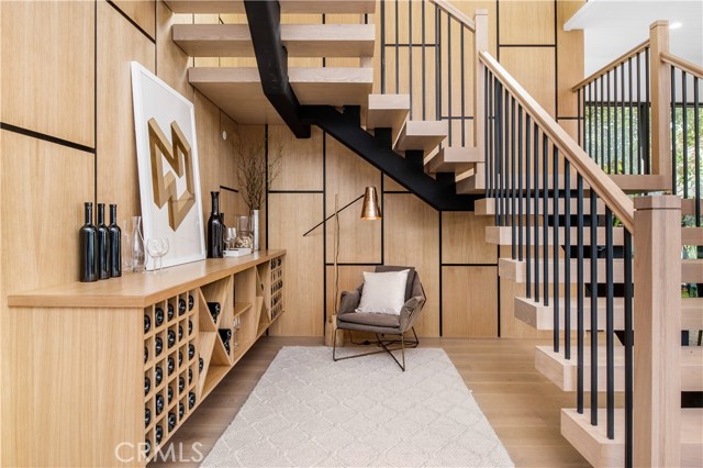 5 Bed Home for Sale in Studio City, California