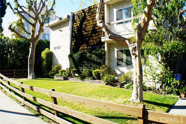 Photo of 12951 Riverside Drive #4, Sherman Oaks, CA 91423
