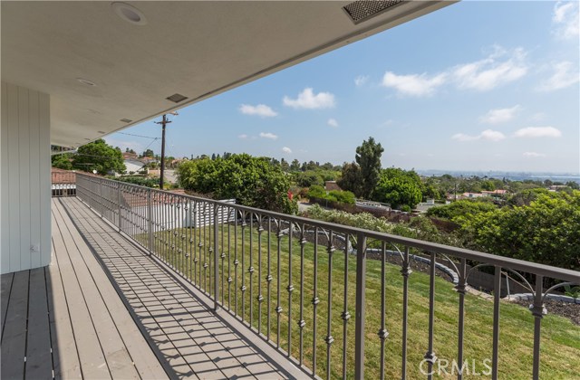 2009 Suana Drive, Rancho Palos Verdes, California 90275, 5 Bedrooms Bedrooms, ,4 BathroomsBathrooms,Residential,Sold,Suana,SR17174927