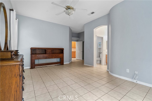 5 Bed Home for Sale in Saugus, California