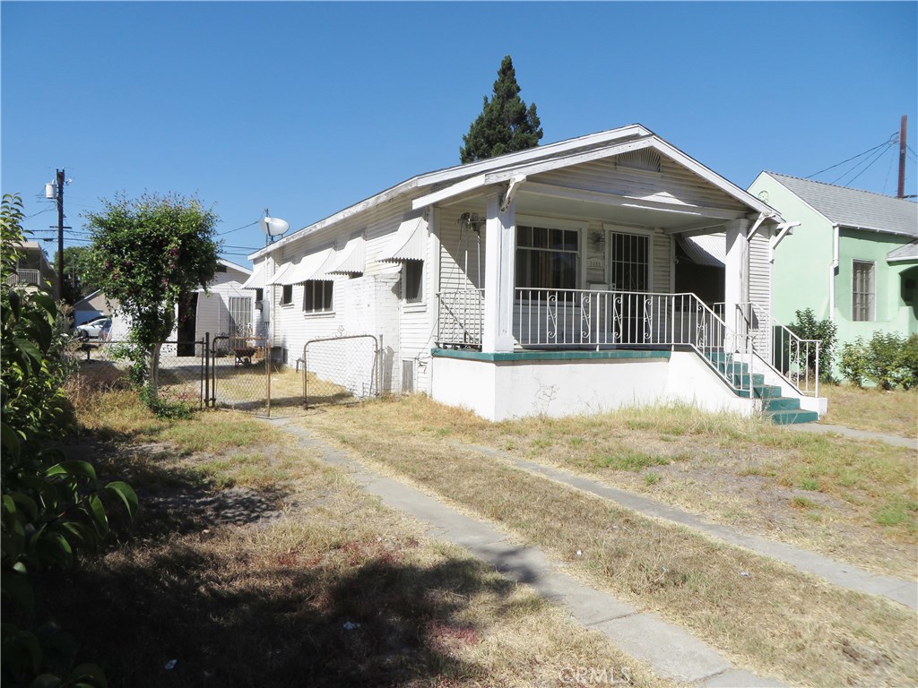 Photo for 1065 ALLEN Avenue, Glendale, CA 91201 - Listing #SR-19253303 1065 ALLEN Avenue, Glendale, CA 91201