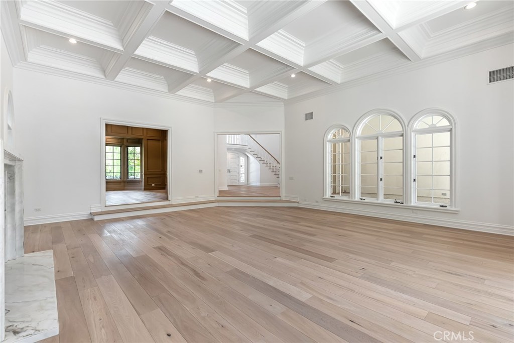Photo for 20637 KINGSBORO Way, Woodland Hills, CA 91364 - Listing #SR-19233515 20637 KINGSBORO Way, Woodland Hills, CA 91364