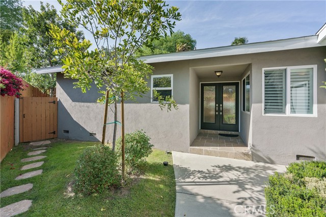 Detail Gallery Image 1 of 1 For 5233 Costello Ave, Sherman Oaks,  CA 91423 - 4 Beds | 2 Baths