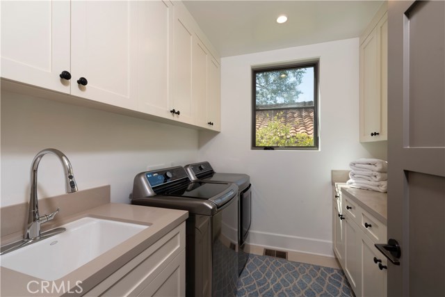 4 Bed Home for Sale in Sherman Oaks, California
