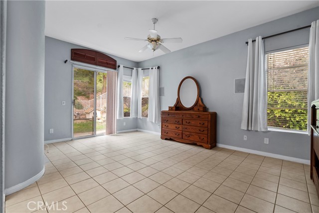 5 Bed Home for Sale in Saugus, California