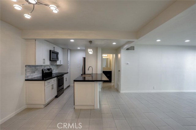 2 Bed Home for Sale in Encino, California