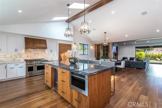 4 Bed Home for Sale in Studio City, California