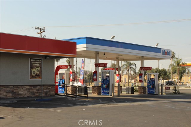 White, 93304, ,Commercial,For Sale,White,SR20204231