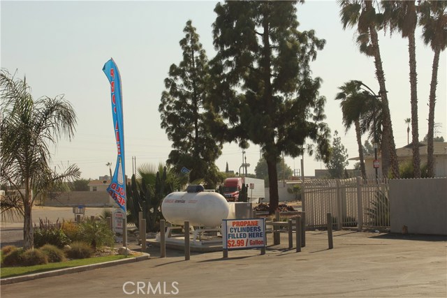 White, 93304, ,Commercial,For Sale,White,SR20204231