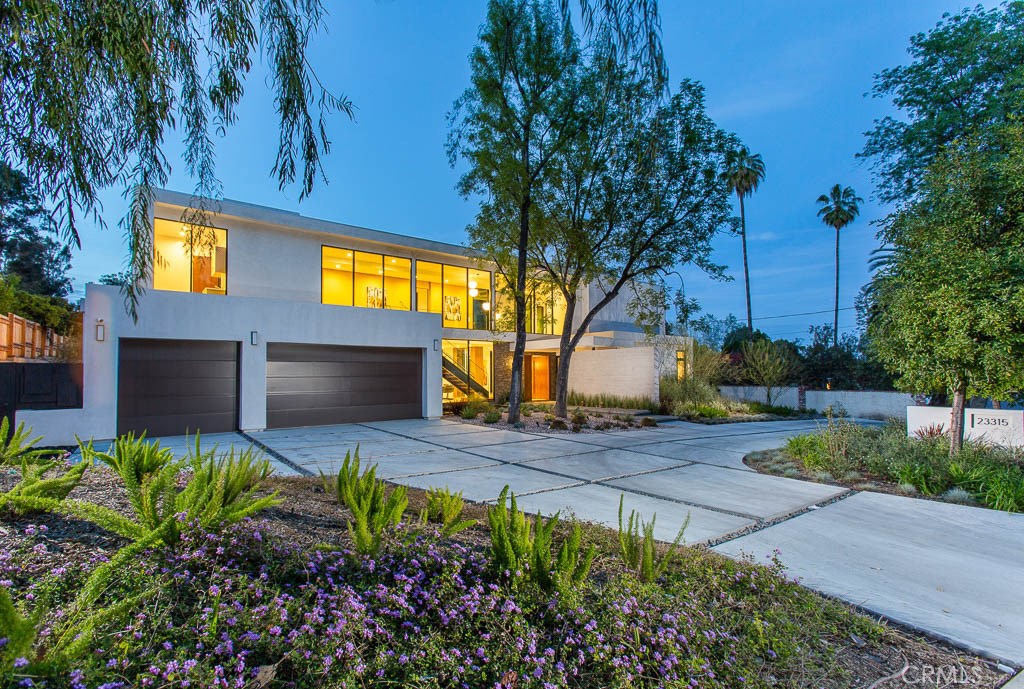 Photo for 23315 CALVERT Street, Woodland Hills, CA 91367 - Listing #SR-19072953 23315 CALVERT Street, Woodland Hills, CA 91367