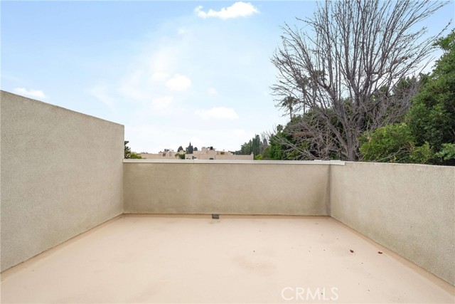 2 Bed Home for Sale in Sherman Oaks, California
